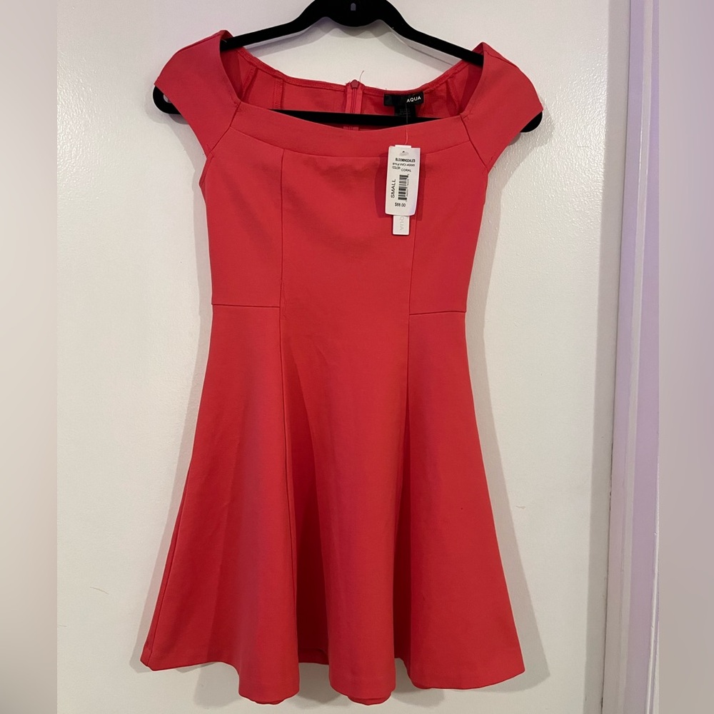 Ladies Aqua dress size small NWT coral color